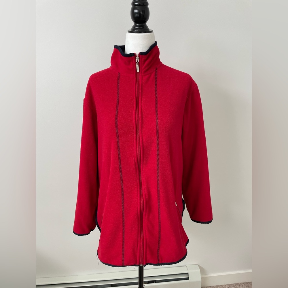 Tabi Active Red Fleece Full Zip Sweater - Size Medium
Navy blue lining - Picture 2 of 6